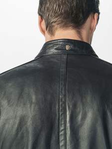 แจ็คเก็ตหนัง-สไตล์นักขี่จักรยานคลาสสิกพร้อมการเย็บระดับพรีเมียมจบความสุขสำหรับแจ็คเก็ตหนังวินเทจอุทธรณ์ - Product Image 6