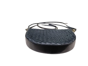 Sac fourre-tout en cuir véritable tissé à la main pour femmes Vintage nouveau Style couleur noire capacité moyenne Type de fermeture ouverte avec Logo personnalisé - Product Image 2