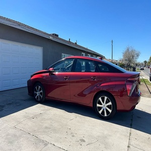 Comprar ahora Toyota Mirai Coches usados a la venta Bastante usado Mejor precio En stock Sin historial de accidentes Volante a la izquierda y a la derecha - Product Image 3