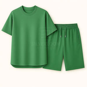 Ensemble décontracté deux pièces d'été pour hommes | T-shirt à manches courtes et short | Tissu léger et respirant | Logo personnalisé et couleur disponible - Product Image 1