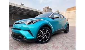 Toyota C-HR d'occasion 2020, transmission intégrale, automatique, conduite à gauche, sièges en cuir, pneus R21, régulateur de vitesse adaptatif, caméra 360°, intérieur clair - Product Image 6