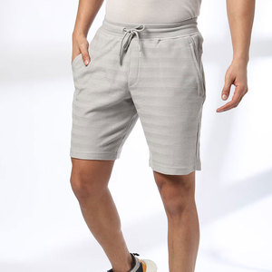 Shorts Bermuda en coton gris pour homme avec cordon de serrage à la taille et poches, style décontracté, taille mi-haute, tissu respirant - Product Image 1