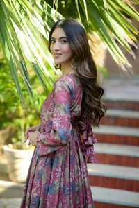 Beautiful Designer Women Kurti with Heavy Dupatta Kurti, Indian Kurti for Women, Pakistani Designer Kurti. - Product Image 5