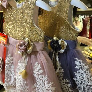 Mới Thiết Kế Thời Trang Bé Ưa Thích Ăn Mặc Đặt Vàng Ren Frilly Cơ Thể Net Váy Dài & Hairband Cho Trẻ Em Trẻ Em 2 Màu Sắc Của Bên - Product Image 4