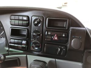 Camion Mercedes-Benz ACTROS 2655 Diesel 6x4 Transmission Automatique Euro 6 Capacité de charge 1-10t Direction à gauche - Product Image 6