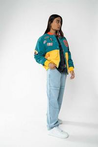 Chaquetas Varsity Bordadas de Alta Calidad para Hombre - Ropa Deportiva Moderna con Diseños Personalizables y Opciones de Personalización - Product Image 6