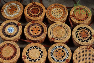 El mejor bolso redondo de ratán hecho a mano barato para mujer, elegante y ligero, perfecto para la playa de verano y trajes casuales Cherish - Product Image 5