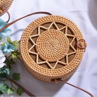 Tas Clutch Wanita Anyaman Rotan Vintage Buatan Tangan Warna Alami Lapisan Katun Dekorasi Kancing Pengunci Pita untuk Musim Panas dan Pantai MPL