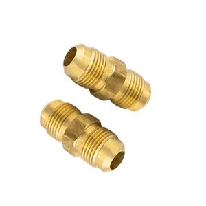 Raccords en laiton de haute qualité galvanisés et polis pour des connexions étanches dans les systèmes de distribution de gaz de réfrigération CVC - Product Image 1