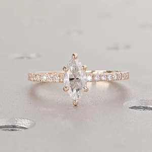 แหวนเพชรเม็ดเดี่ยวทรงมาร์คีส์ทองคำขาว 14k ดีไซน์หรูหรา ประดับเพชรแล็บเกรดพรีเมียม แหวนแต่งงาน/หมั้น ดีไซน์โดดเด่น - Product Image 1