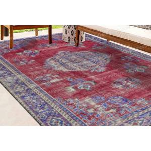 Tapis imprimé rouge mat : design bohème turc pour intérieur/extérieur, tapis en chenille - Product Image 3