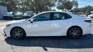 Toyota Camry SE 2022 Automático con Tracción Delantera - Product Image 3