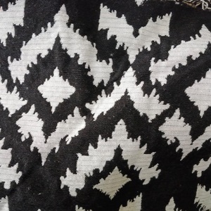 Vente en gros de tissu jacquard en coton de conception personnalisée, technique de teinture en fil respirant, style bohème noir beige pour vêtements, sacs - Product Image 5