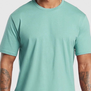 Vente en gros T-shirt unisexe en coton imprimé sur mesure OEM ODM Logo Streetwear décontracté T-shirt de mode pour hommes femmes Chemise imprimée fournisseur - Product Image 3