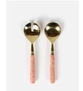 Ensemble de 2 couverts dorés pour la maison et l'hôtel Cuillère et fourchette à salade en laiton de haute qualité avec manche en résine - Product Image 3