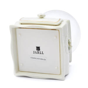 Xinlin WF1806 Resin <b>Snow</b> Water <b>Globe</b> with Music and <b>Musical</b> Feature for Home Decor - Product Image 6