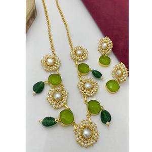 Nouveau design de luxe en forme de perle avec chaîne dorée ensemble de collier avec boucles d'oreilles pour mariage pour femmes pour bijoux de mode - Product Image 1