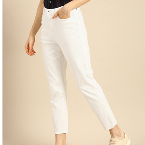 Precio al por mayor personalizado Slim Fit Mujeres Pantalones de mezclilla de alta calidad de algodón Jeans Estilo recto de marca Casual OEM Servicio de Jeans - Product Image 2