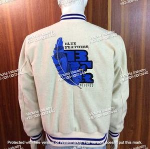 Chaqueta de equipo universitario para hombre con logotipo bordado de marca personalizado algodón polar cuello alto transpirable ecológico Pakistán - Product Image 3