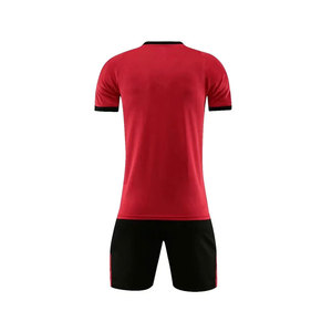 Personalizado cómodo hombres uniforme de fútbol bajo MOQ uniforme de fútbol para adultos uniforme de fútbol de alta calidad - Product Image 2