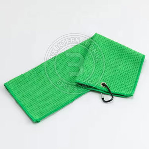 ผ้าขนหนูวาฟเฟิลสำหรับกอล์ฟ ทำจากวัสดุที่เป็นมิตรต่อสิ่งแวดล้อม เหมาะสำหรับสโมสรกีฬาและทีมที่ใส่ใจกับสิ่งแวดล้อม - Product Image 5