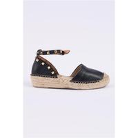 Espadrille à talon compensé fermé et talon bas