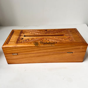 Elegante Portapañuelos Decorativo de Madera Tallada con Diseño Floral Grabado para Interiores Modernos Tradebyd - Product Image 6