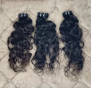 Bundles de cheveux Remy indiens de qualité supérieure extensions de tissage de cheveux humains naturels de haute qualité avec style de boucles italiennes - Product Image 4