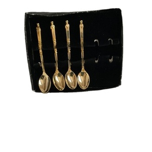 Couverts en acier inoxydable faits à la main couleur or ensemble de cuillères cuillère de mariage ustensiles de cuisine outils ensemble de couverts fabriqués à partir de l'Inde - Product Image 1