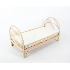 Lit en rotin naturel fabriqué à la main pour chambre à coucher en rotin pour enfants fabriqué au Vietnam - Product Image 4