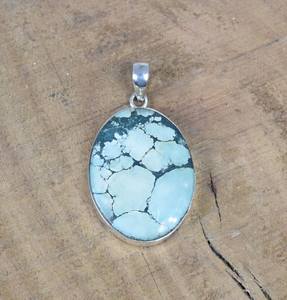 Pendentif en argent sterling turquoise bleu fait à la main, bijoux en pierre précieuse ovale, collier en pierre naturelle, cadeaux pour femmes - Product Image 6