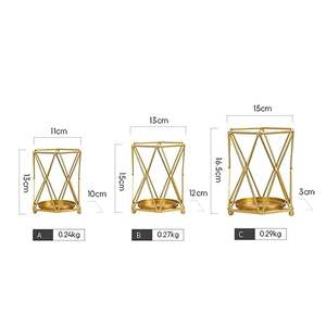 เชิงเทียนโลหะสีทองสำหรับตกแต่งบ้านและงานแต่งงาน - Product Image 2