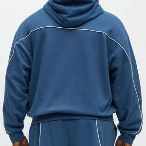 เสื้อฮู้ดดี้ผู้ชายสไตล์คัลเลอร์บล็อก แขนเสื้อแบบดรอปโชว์เดอร์ ผ้าฝ้าย 100% ทรงหลวม สวมใส่สบาย ผ้าฟลีซเนื้อนุ่ม รับสกรีนลายตามสั่ง ขายส่ง - Product Image 3