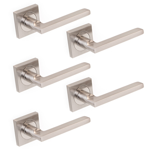 Set di porte e finestre in alluminio e Zamak satinato 5 Perth e maniglie per finestre con rosetta 50x50mm per porte interne - Product Image 1