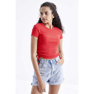 Camiseta Corta de Mujer Tommylife al por Mayor, Color Naranja, Cuello Redondo con Volantes Laterales - 97203 - POMEGRANATE BLOSSOM - Product Image 5