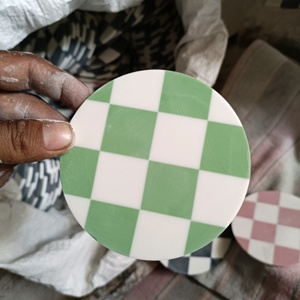 Juego de posavasos de resina de mármol blanco y verde de madera de gran venta Color personalizado y estilo clásico natural hecho en La India - Product Image 2