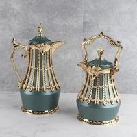 Cafetière Dallah Kraft World Écologique Recyclable avec Poignée et Couvercle en Laiton Massif, Céramique Dorée et Bleue, Style Vintage, Couleurs Personnalisables