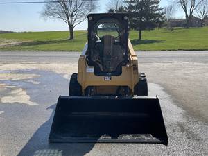 2019 Caterpillar 242D Skid <b>Steer</b> - Product Image 3