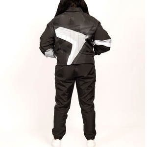 Ensemble de costume coupe-vent d'extérieur pour femmes en polyester léger avec logo personnalisé imperméable avec motif solide pour l'hiver 2-en-1 à séchage rapide - Product Image 2