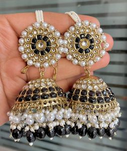 BOUCLES D'OREILLES JUMKHAS TRADITIONNELLES INDIENNES & BOUCLES D'OREILLES KUNDAN EN PLAQUÉ OR AVEC PERLES POUR FEMMES ET FILLES - Product Image 2