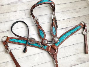 Juego de arreos de cuero filigrana color verde azulado con conchos plateados, cabezada, pechera y brida para caballo estilo western, equipo ecuestre personalizado. - Product Image 2