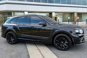 Bentayga Speed W12 2022, 626 hp, Motor W12 Twin-Turbo, Escape Akrapovic de Fábrica, Mayormente sin Modificaciones - Product Image 2