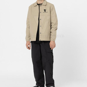 Veste de sport pour hommes sur mesure de style High Street Meilleur prix Hiver Nylon Polyester avec logo à l'avant Vente en ligne - Product Image 3