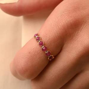 Anillo de media banda de rubí Natural 100% de alta calidad, nueva moda, oro amarillo sólido de 18 quilates, piedras preciosas clásicas, bodas, fiestas - Product Image 2