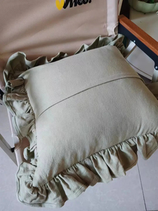 Housse de coussin carrée moderne personnalisable en lin avec bordure à volants, ignifuge, pour hôtel et usage domestique - Product Image 3