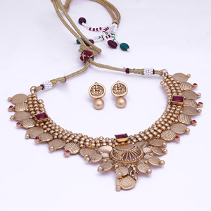 Conjunto de joyería de templo Vintage Chapado en mate, collares de moda con cadenas de diamantes, joyería de imitación antigua para exportación de festivales - Product Image 2