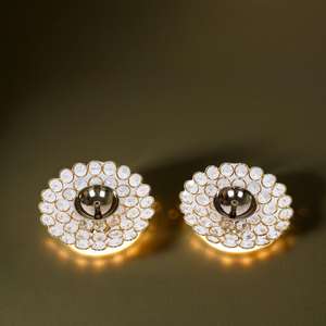 Cristal Latón Akhand Diya Diseño hecho a mano para ocasiones de fiesta - Product Image 1