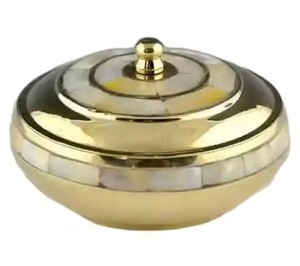 Gulf Arabic Style Metal Creamer Pot Date Bowl en plata Diseño de grabado para boda Hotel Table Top Dry Fruits Date Bowl - Product Image 3