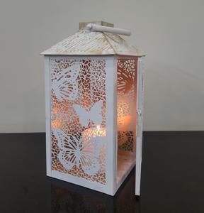 Lanterne de table en métal élégante, motif papillon découpé, usage domestique durable, décoration de noël en plein air, fait à la main, forme de pilier élégante - Product Image 3