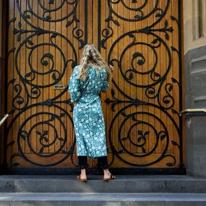 Endless Summer 100% Cotton Kimono Robe Robe légère respirante pour femme en coton naturel doux parfait pour se prélasser - Product Image 5